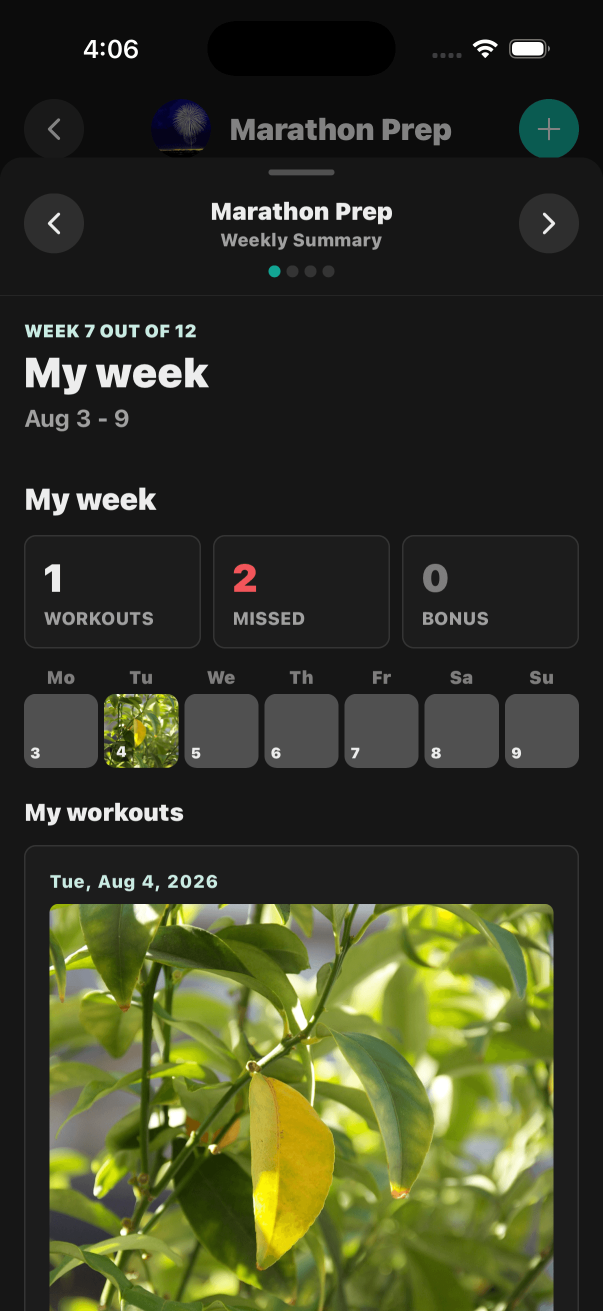 Squad Goals Week 7 personal summary showing completed and missed workout days alongside a shared workout photo.